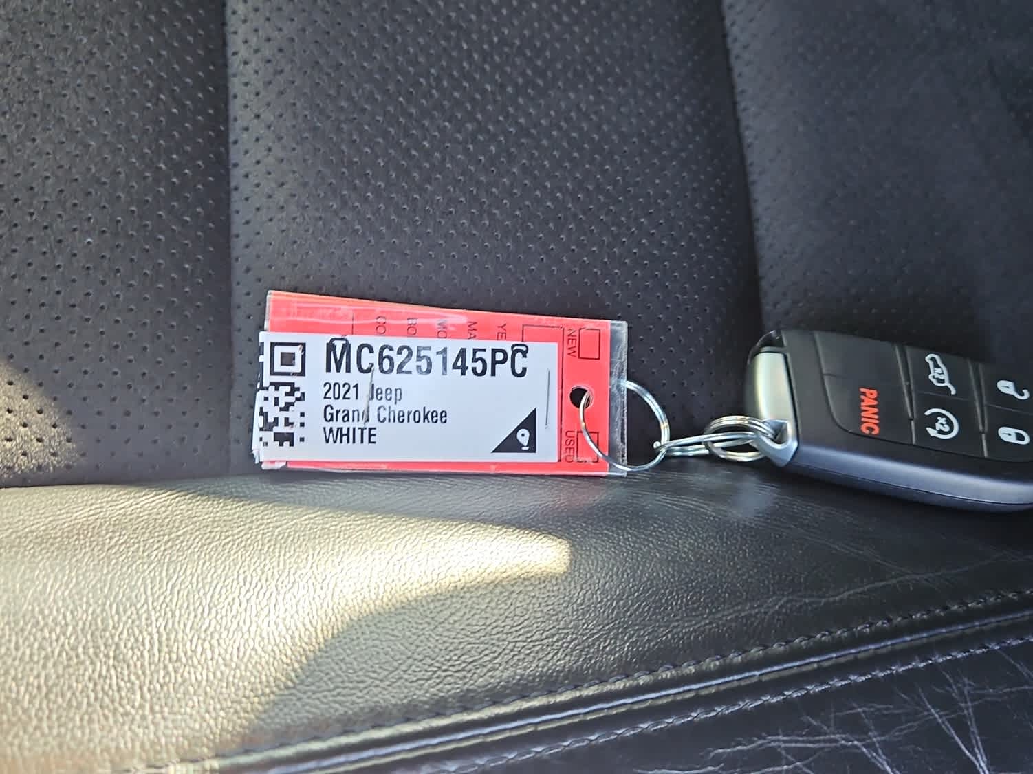 Thumbnail: 2021 Jeep Grand Cherokee - 20