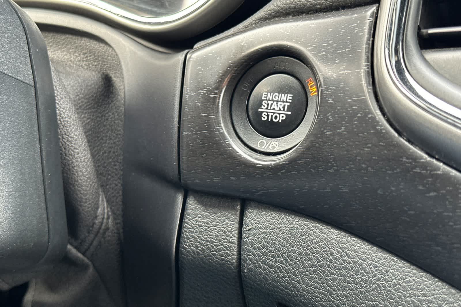 Thumbnail: 2018 Jeep Grand Cherokee - 23