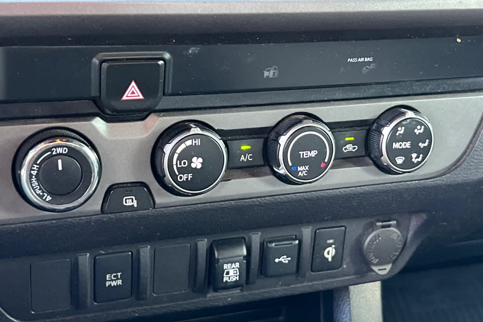 Thumbnail: 2020 Toyota Tacoma - 19