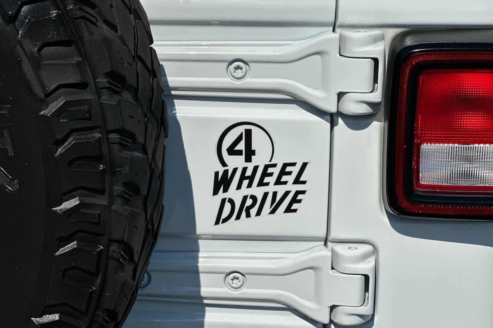 Thumbnail: 2021 Jeep Wrangler - 27