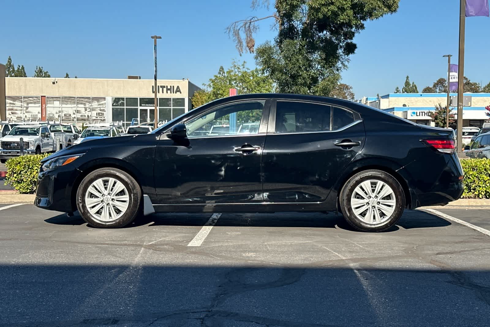 Thumbnail: 2025 Nissan Sentra - 4