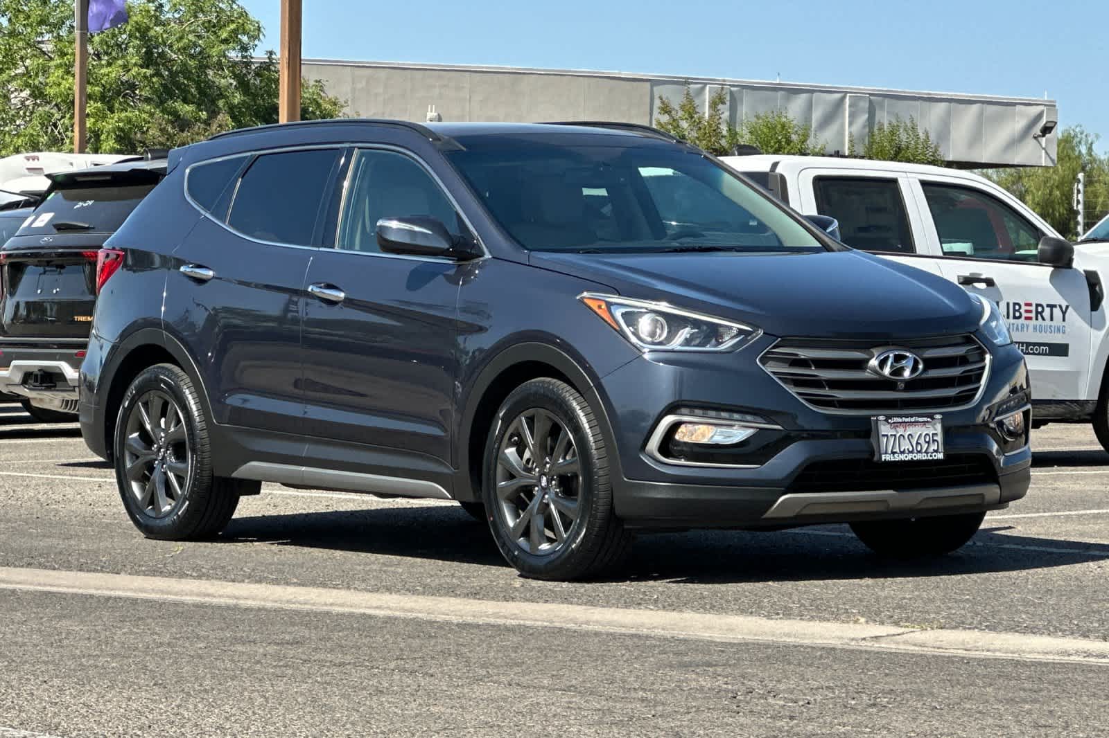 Thumbnail: 2017 Hyundai Santa Fe - 9