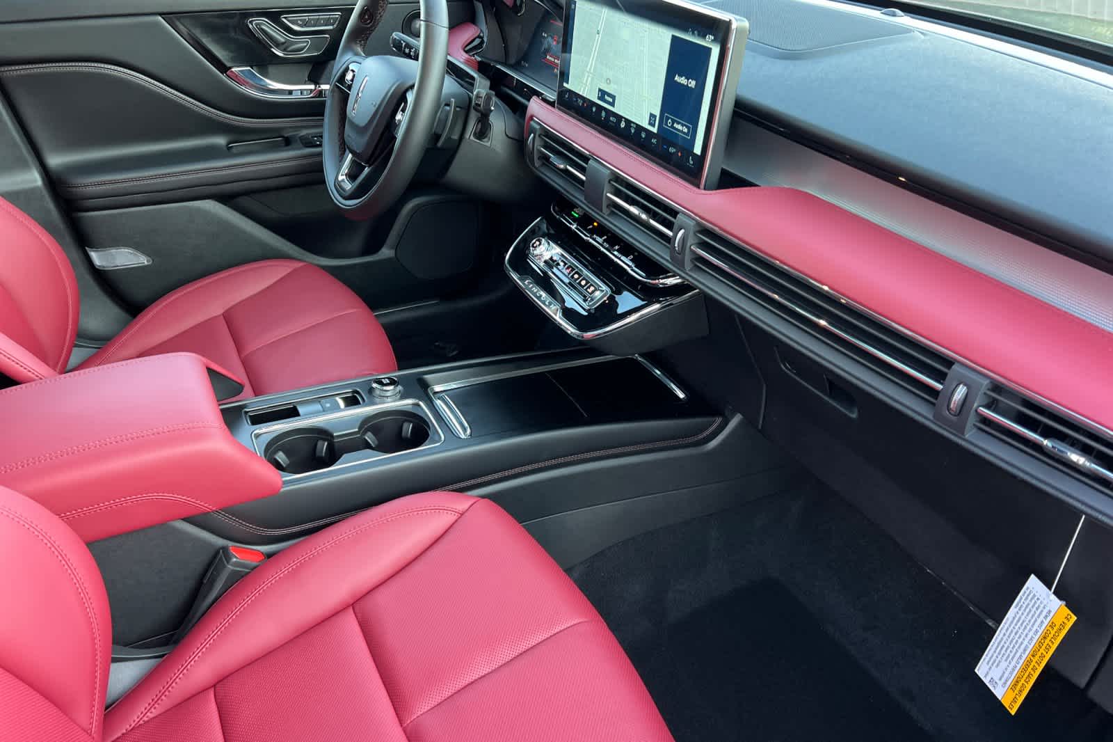 Thumbnail: 2026 Lincoln Corsair - 17