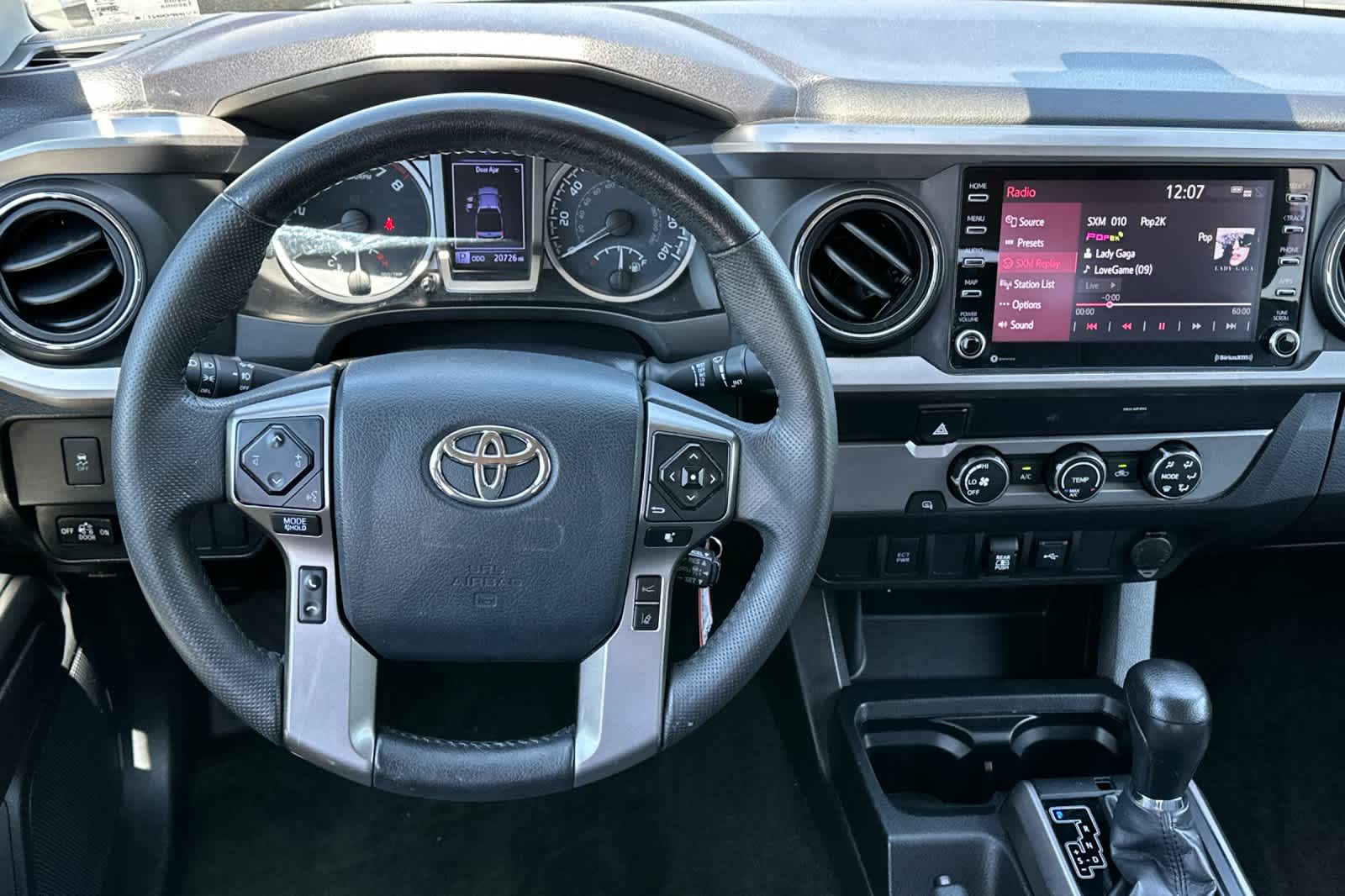 Thumbnail: 2020 Toyota Tacoma - 15