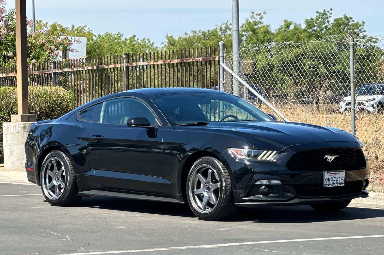 Thumbnail: 2015 Ford Mustang - 9