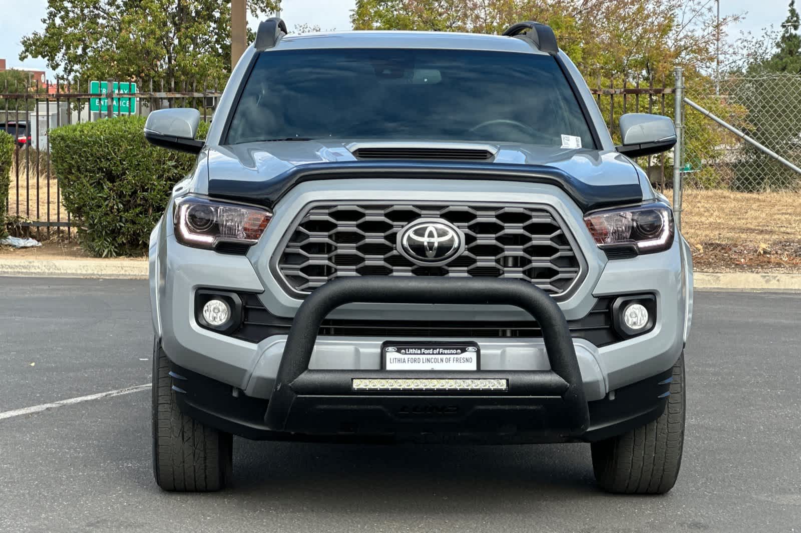 Thumbnail: 2021 Toyota Tacoma - 10