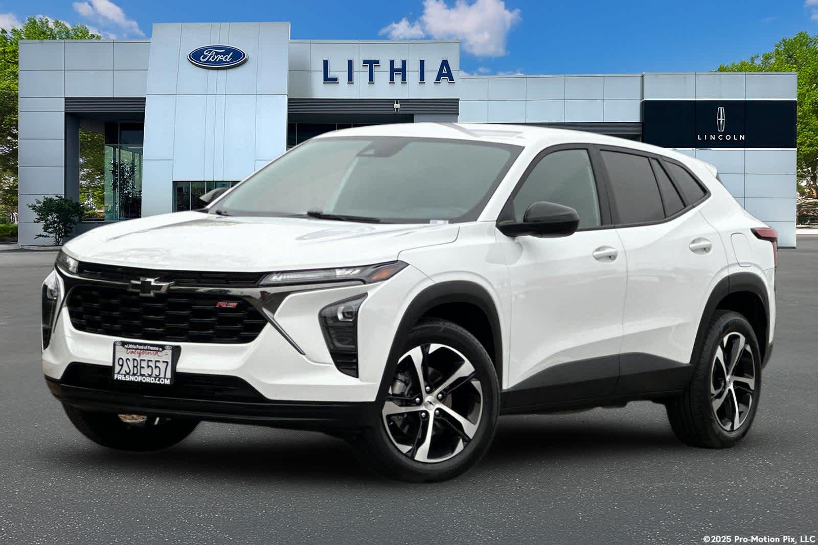 2025 Chevrolet Trax RS's photo