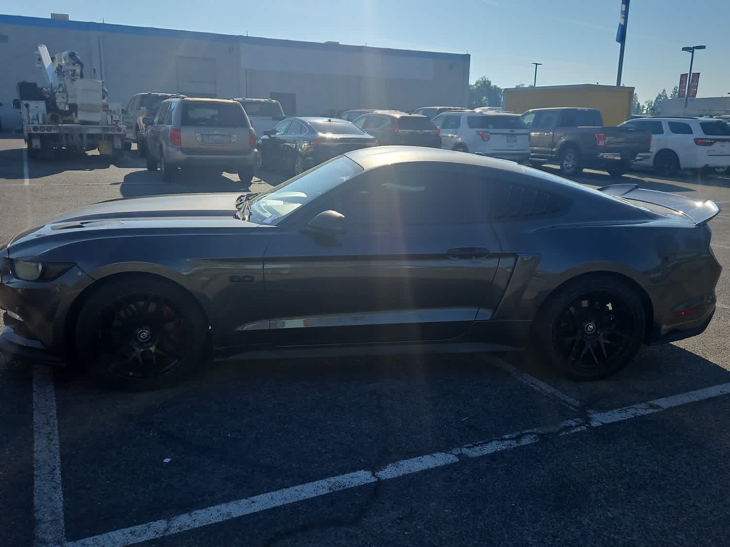 Thumbnail: 2017 Ford Mustang - 5