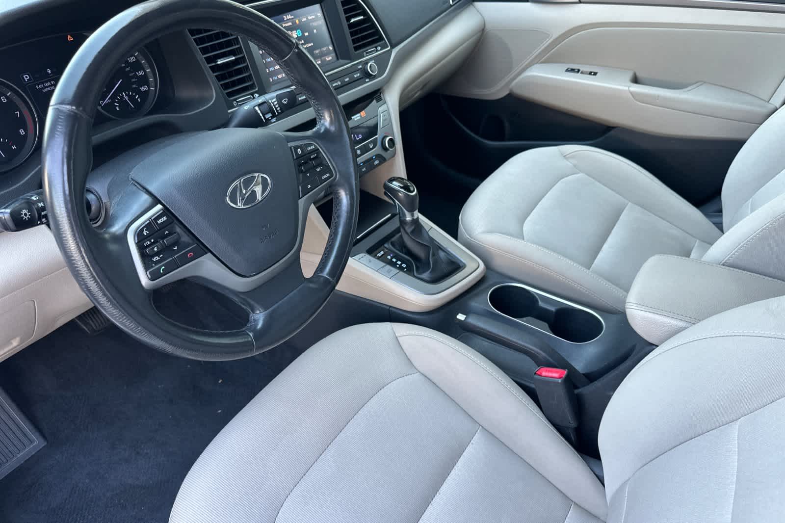 Thumbnail: 2017 Hyundai Elantra - 11