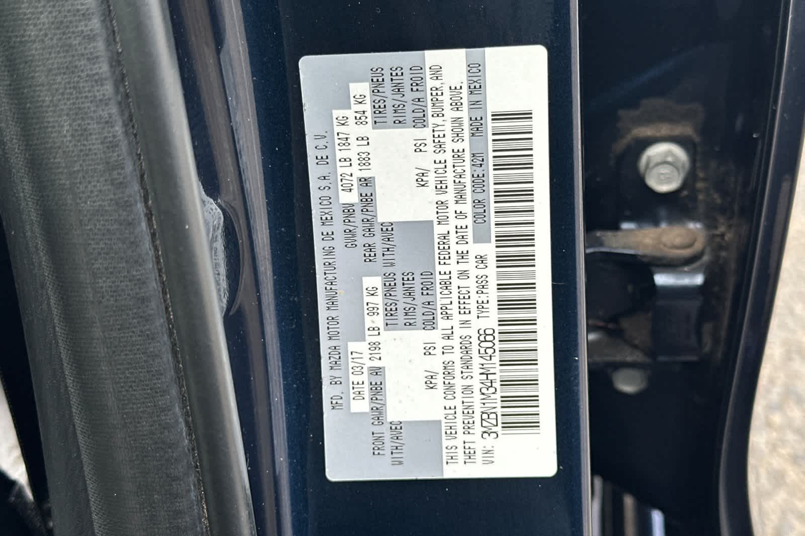 Thumbnail: 2017 Mazda Mazda3 - 28