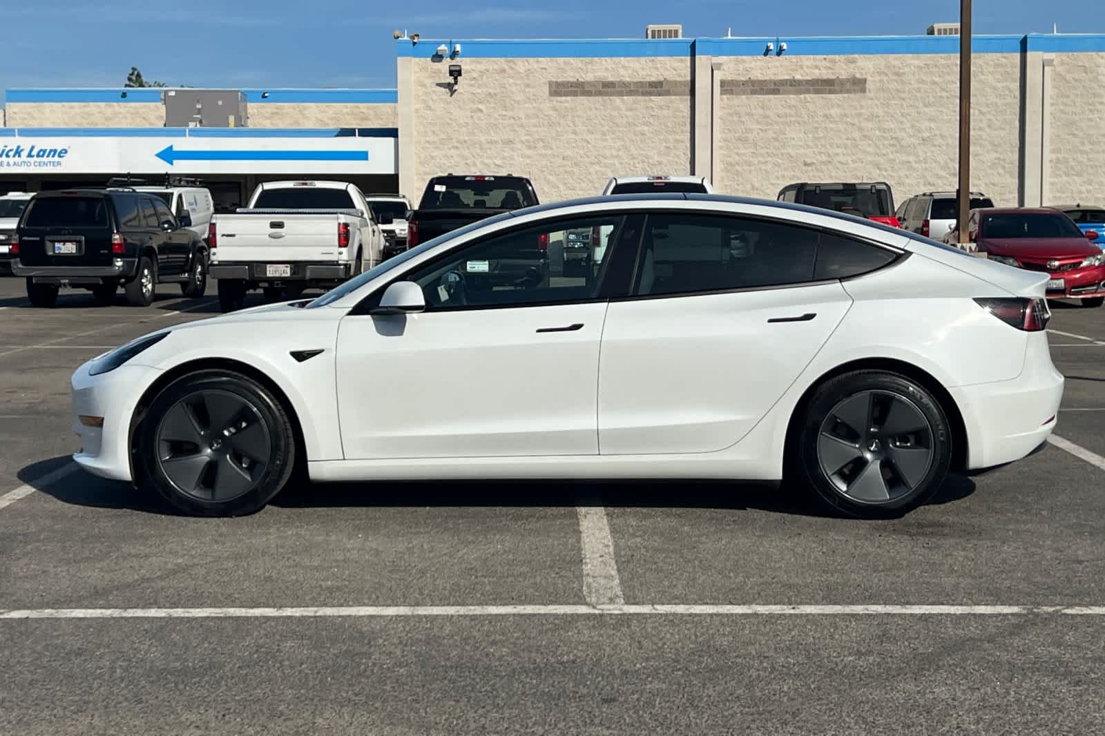 Thumbnail: 2022 Tesla Model 3 - 5