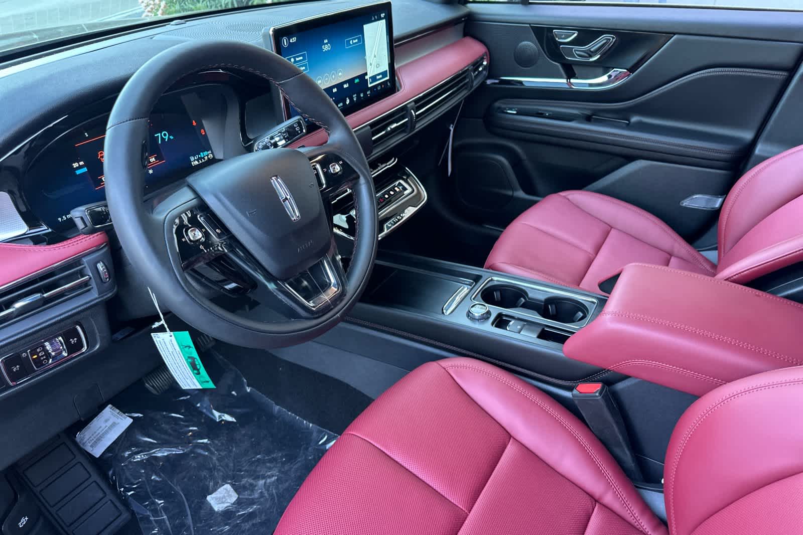 Thumbnail: 2025 Lincoln Corsair - 12