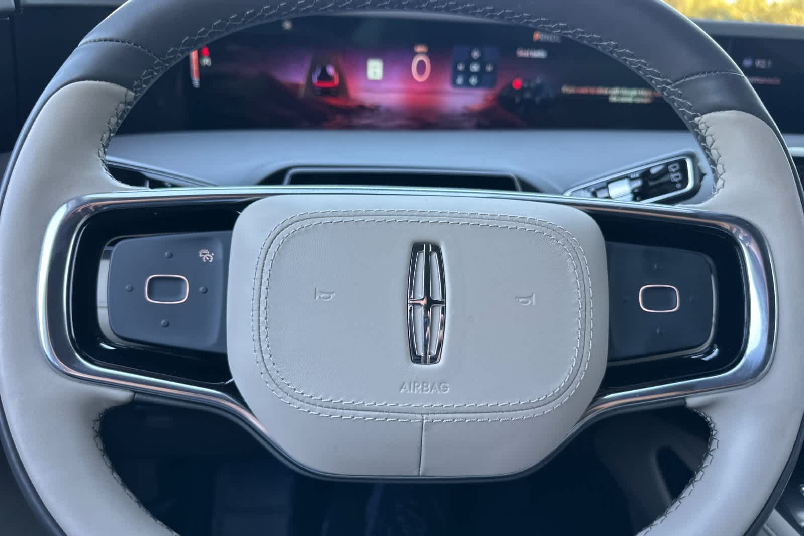 Thumbnail: 2025 Lincoln Nautilus - 23