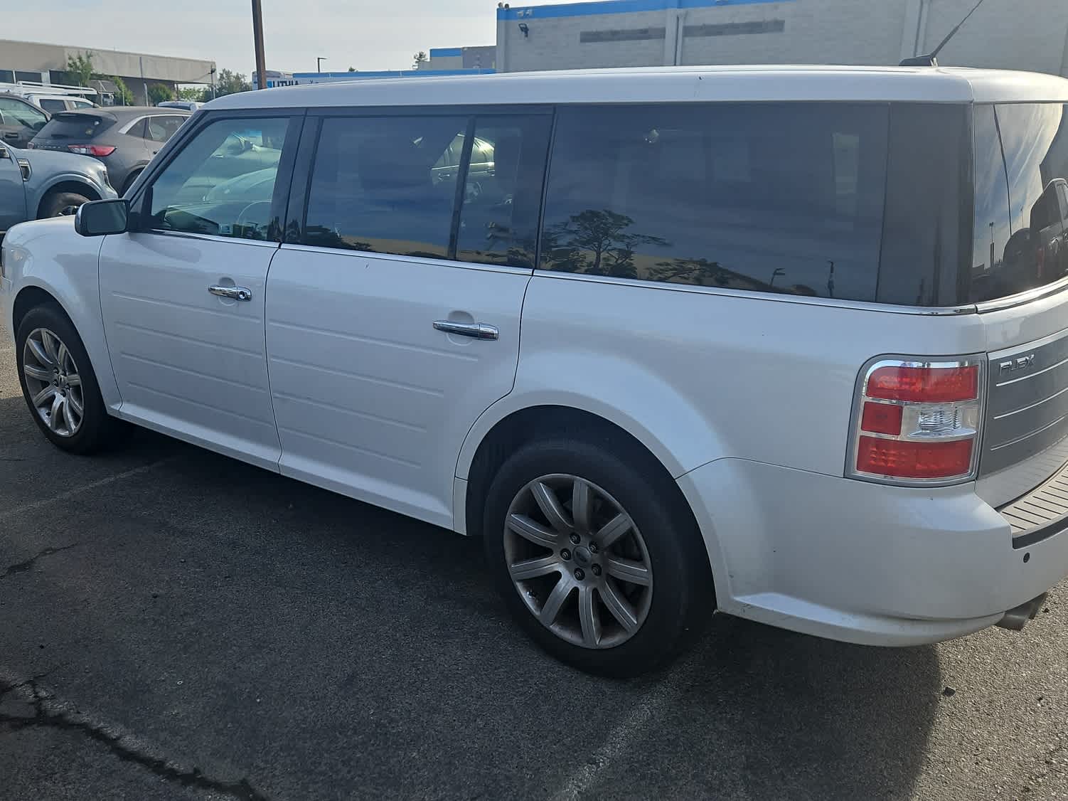 Thumbnail: 2009 Ford Flex - 5