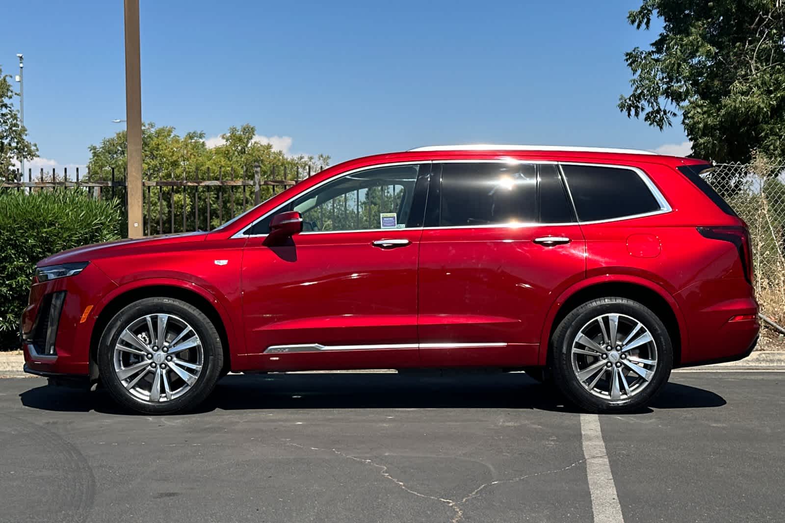 Thumbnail: 2021 Cadillac XT6 - 5