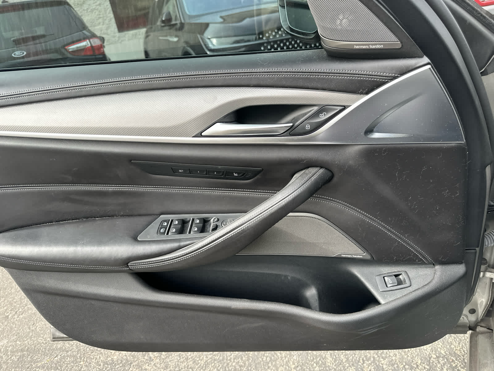 Thumbnail: 2019 BMW M5 - 10