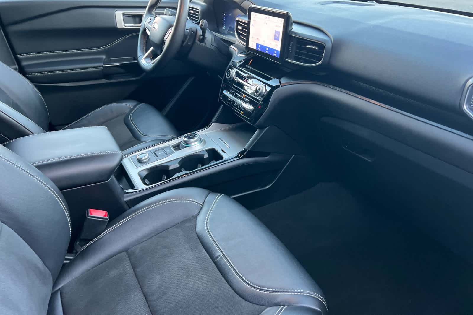 Thumbnail: 2022 Ford Explorer - 18