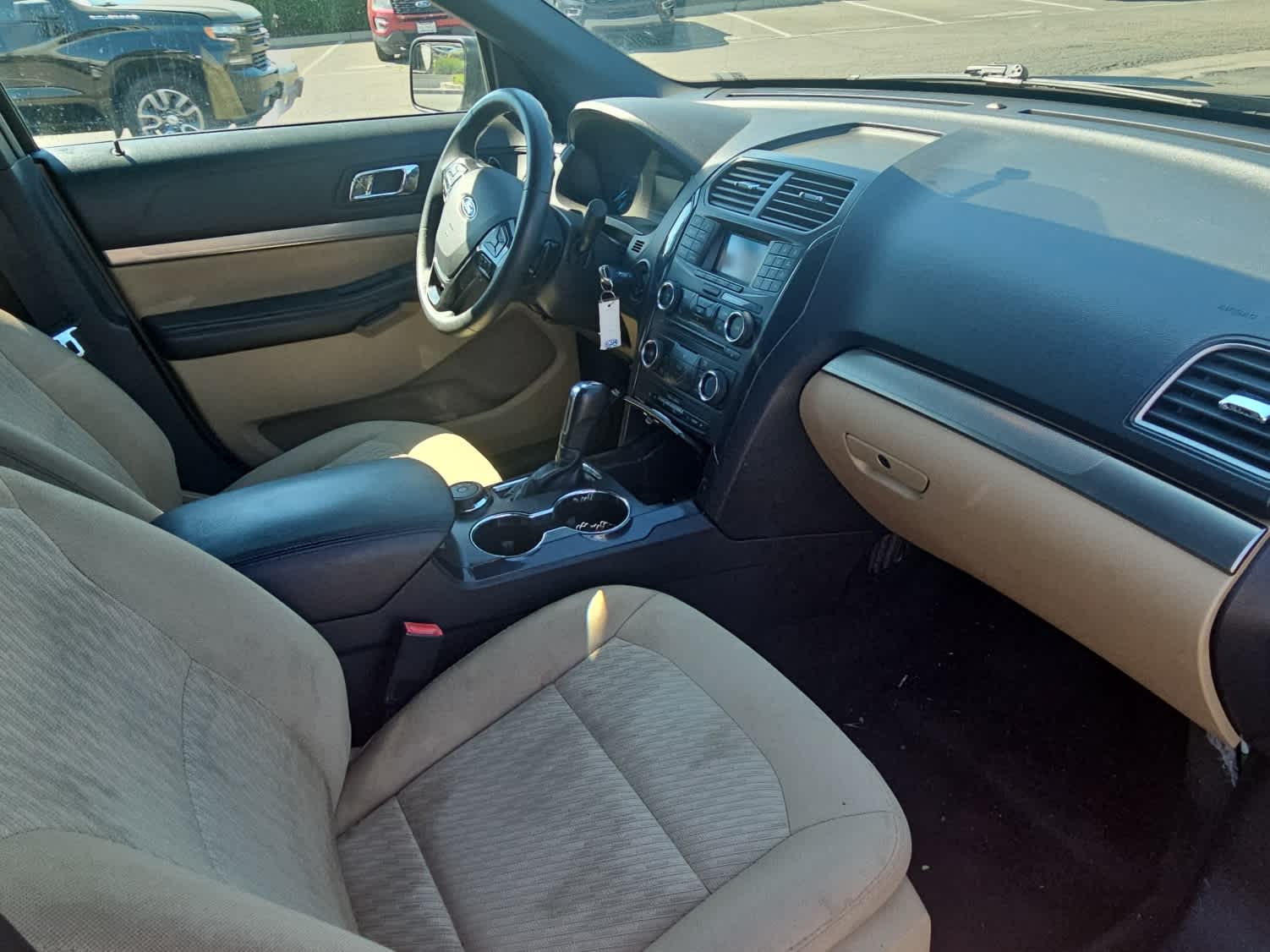 Thumbnail: 2017 Ford Explorer - 14