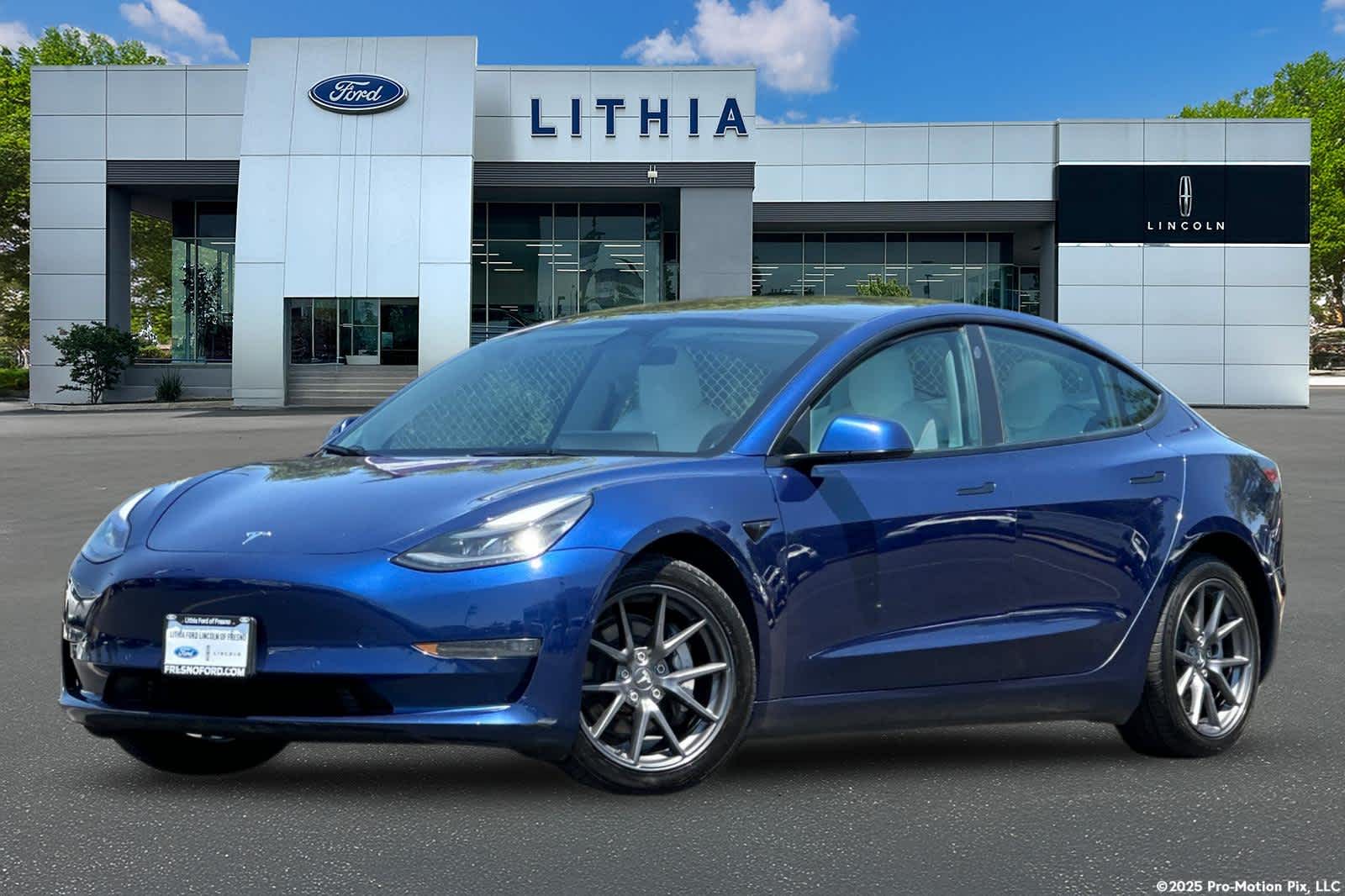 2022 Tesla Model 3 Long Range Dual Motor All-Wheel Drive's photo