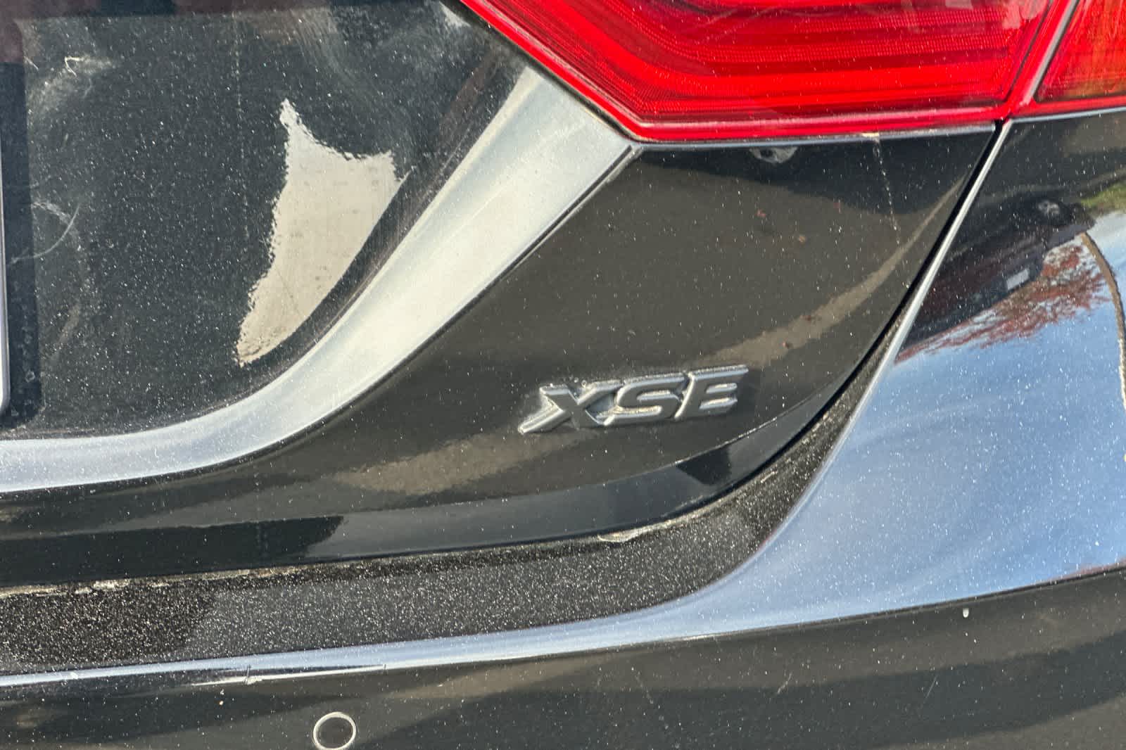 Thumbnail: 2018 Toyota Camry - 25