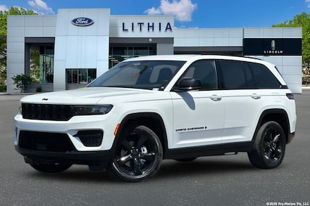 2023 Jeep Grand Cherokee Laredo SUV