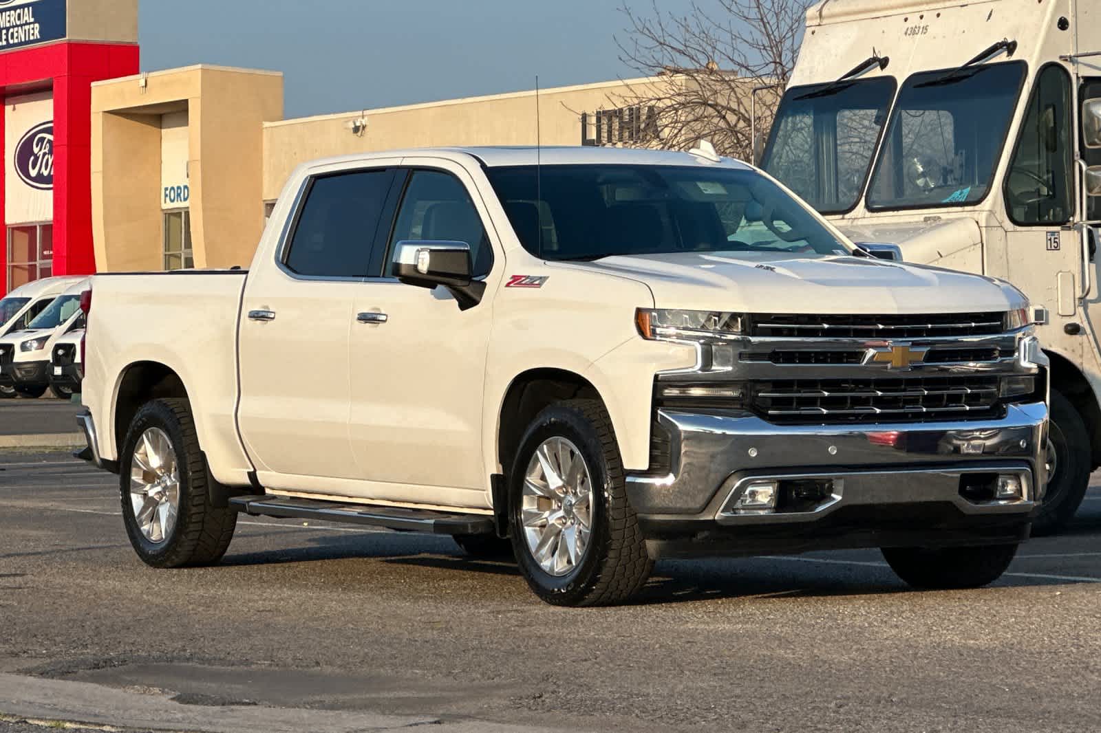 Thumbnail: 2022 Chevrolet Silverado 1500 - 9