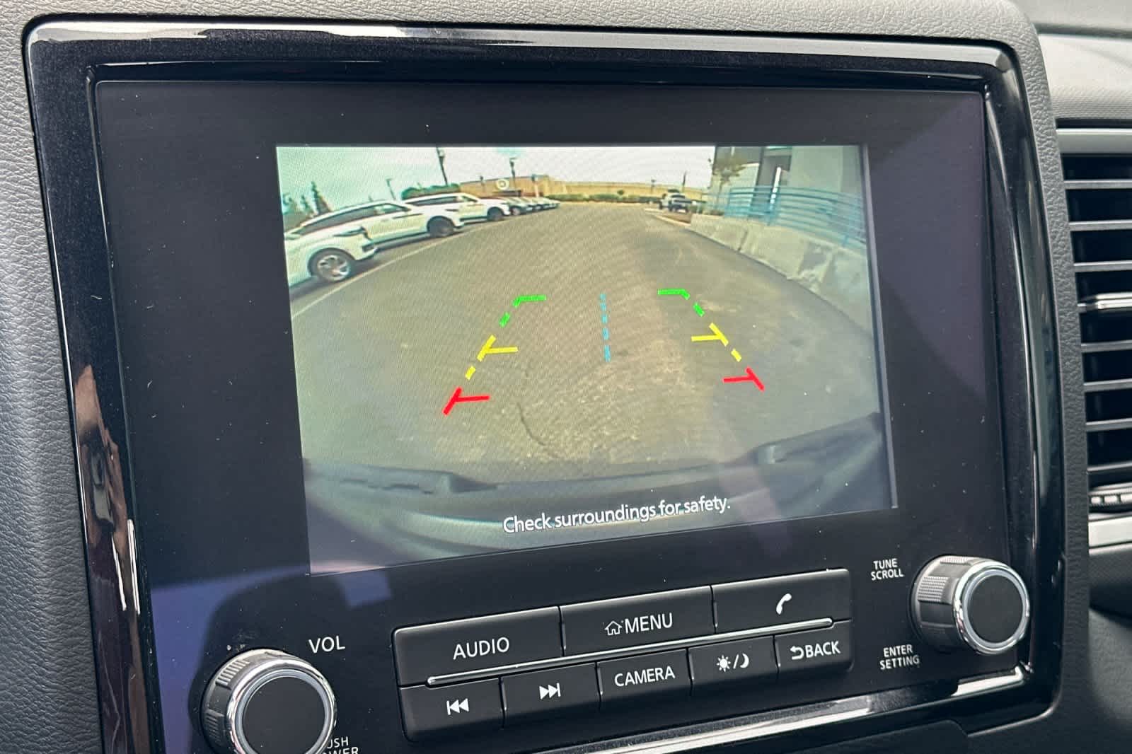 Thumbnail: 2022 Nissan Frontier - 18