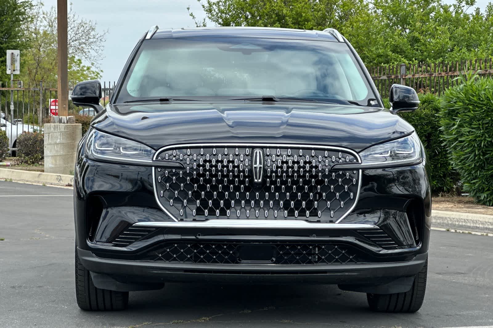 Thumbnail: 2025 Lincoln Aviator - 11