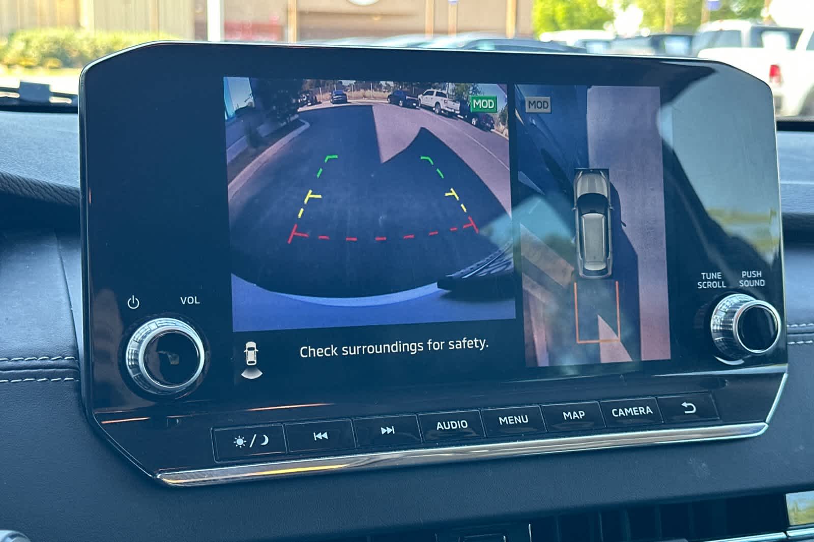 Thumbnail: 2023 Mitsubishi Outlander - 20