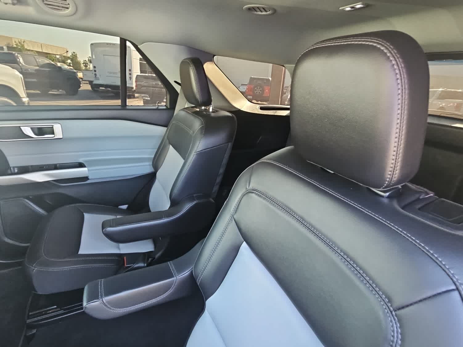 Thumbnail: 2022 Ford Explorer - 13