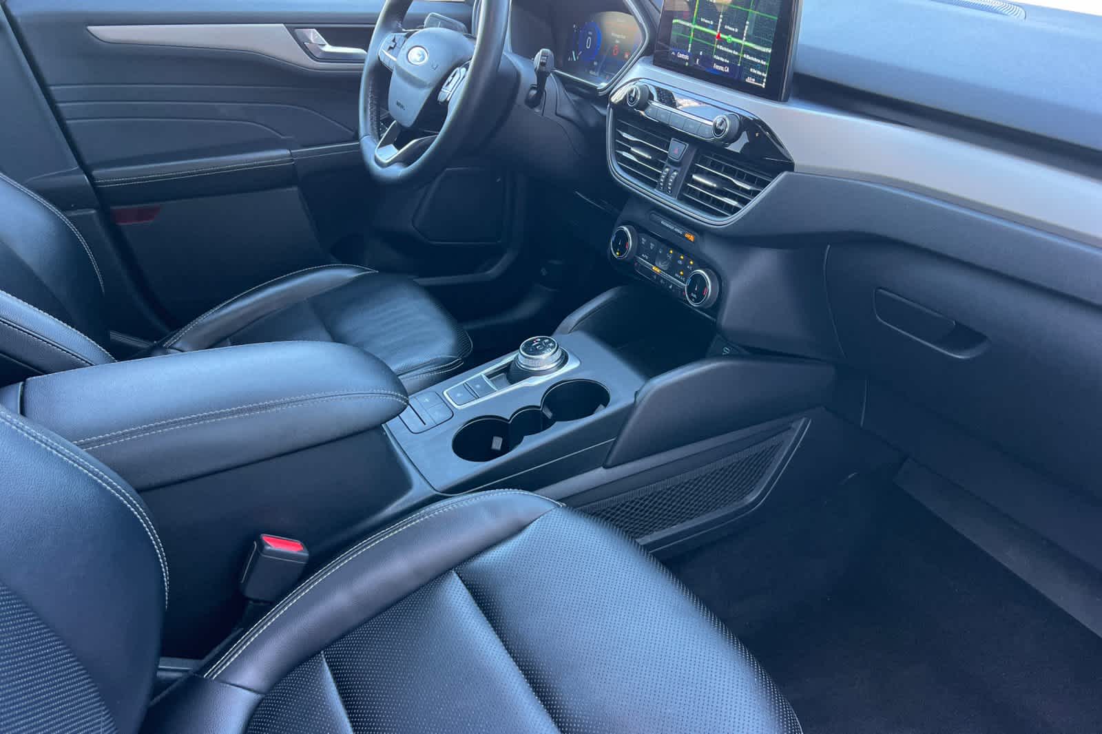 Thumbnail: 2022 Ford Escape - 16