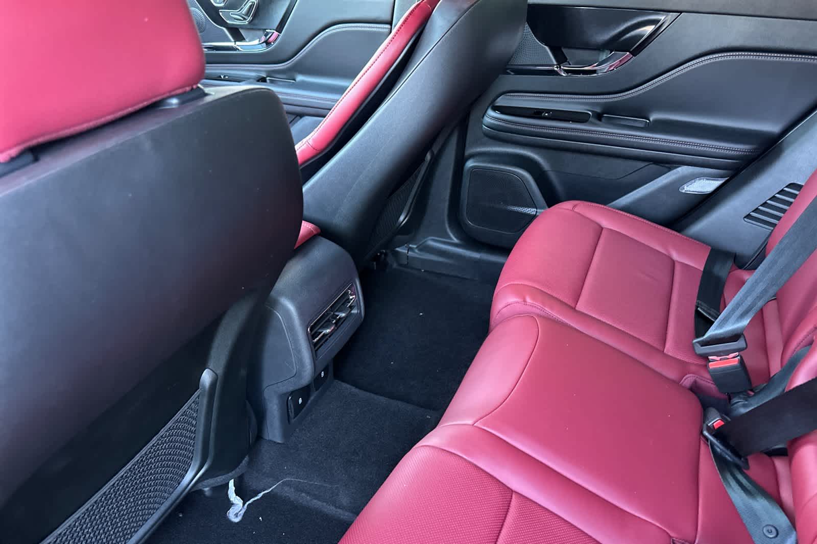 Thumbnail: 2025 Lincoln Corsair - 4