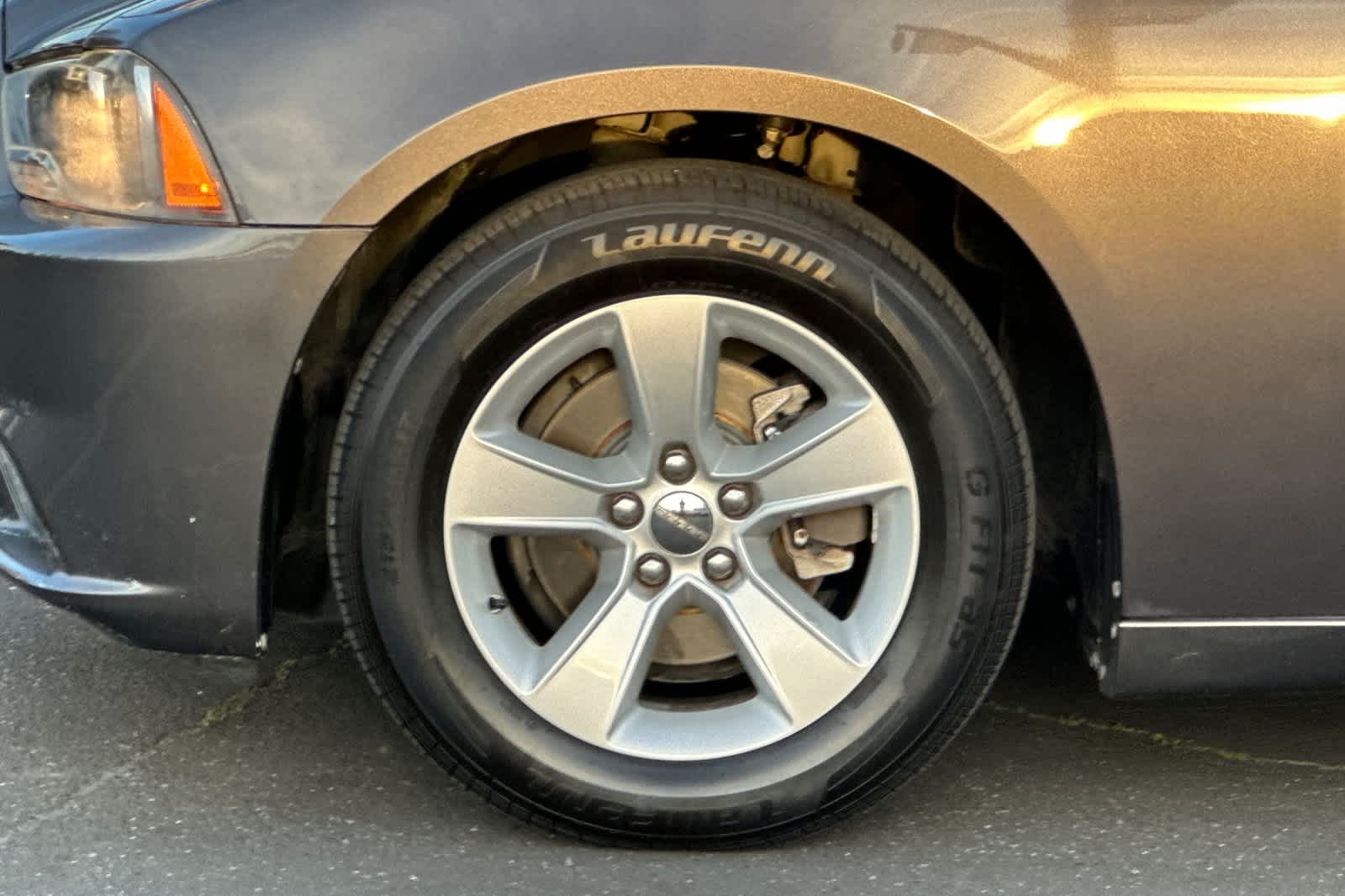 Thumbnail: 2013 Dodge Charger - 26