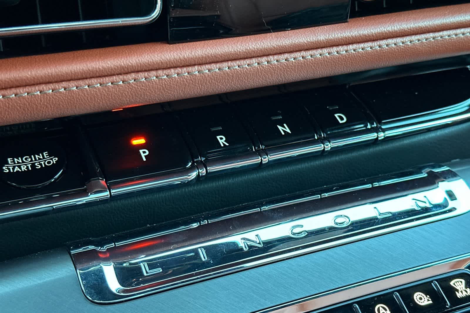 Thumbnail: 2026 Lincoln Aviator - 24