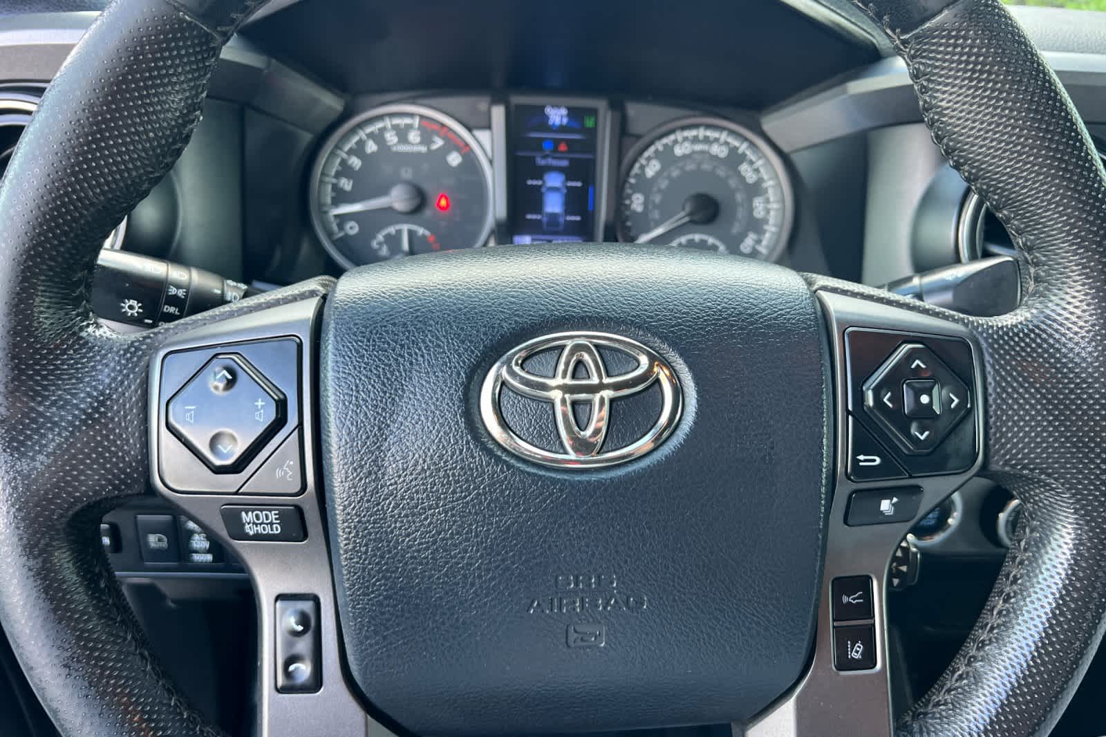 Thumbnail: 2020 Toyota Tacoma - 22