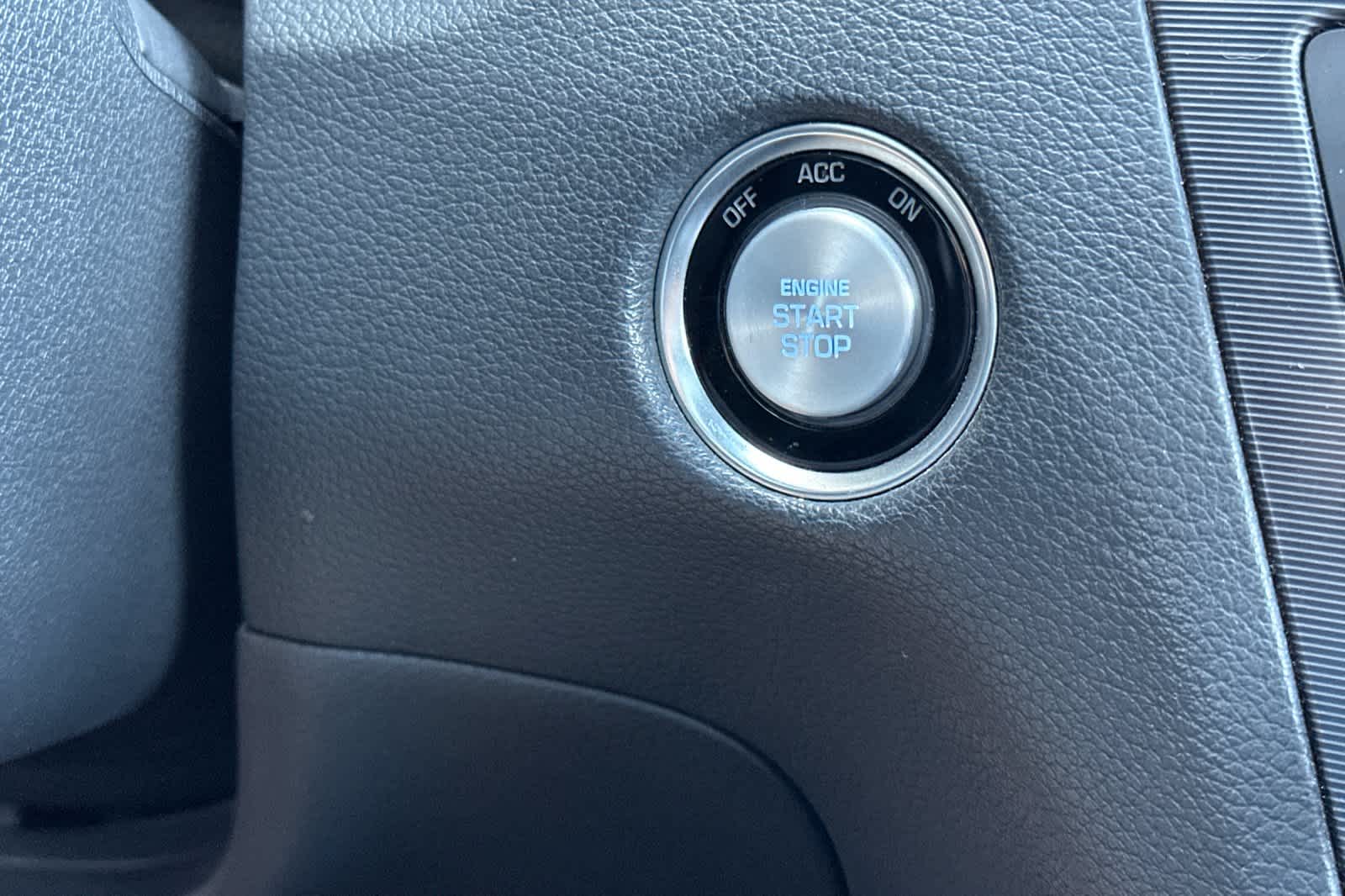 Thumbnail: 2018 Genesis G80 - 21