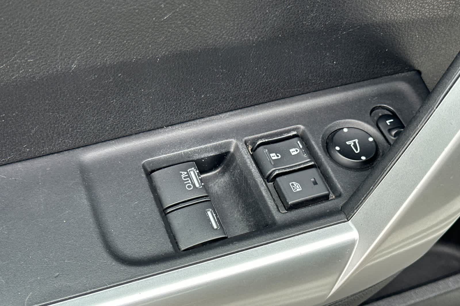 Thumbnail: 2013 Honda Civic - 13