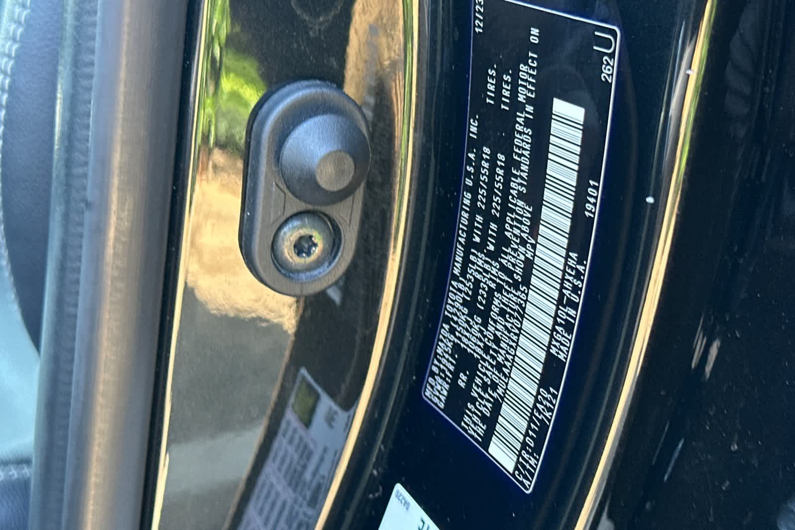 2024 Toyota Corolla Cross XLE 28
