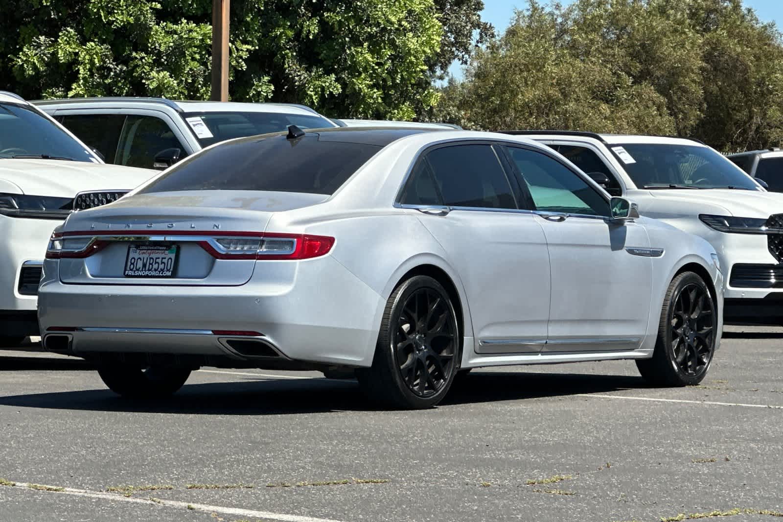 Thumbnail: 2018 Lincoln Continental - 2