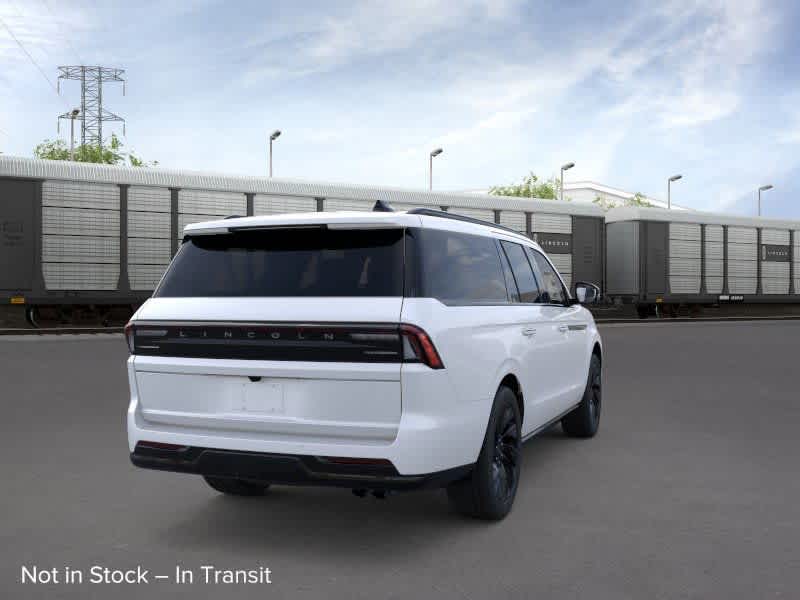 Thumbnail: 2026 Lincoln Navigator L - 6