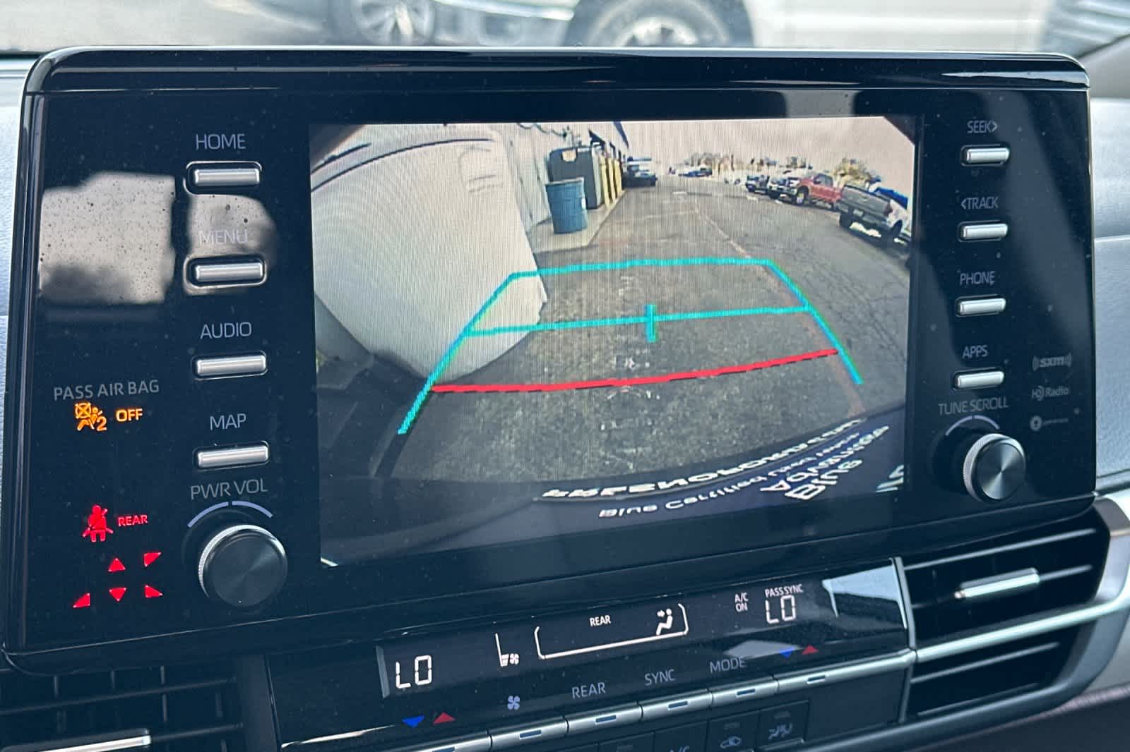 Thumbnail: 2024 Toyota Sienna - 21