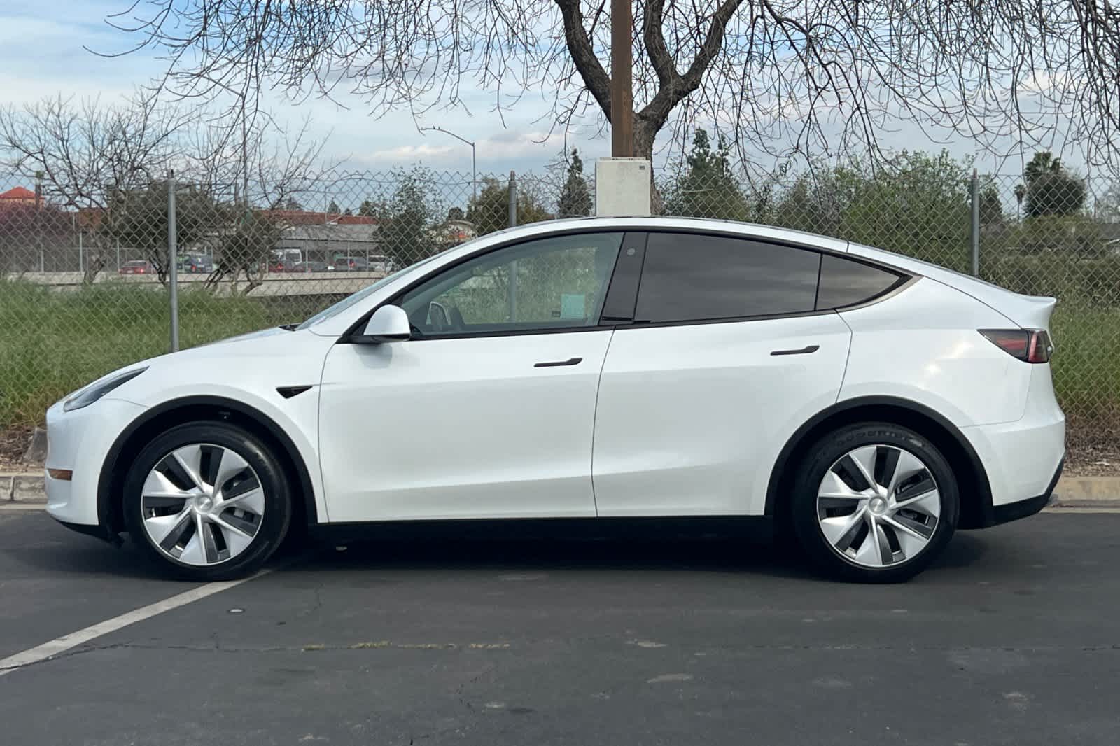 Thumbnail: 2021 Tesla Model Y - 5