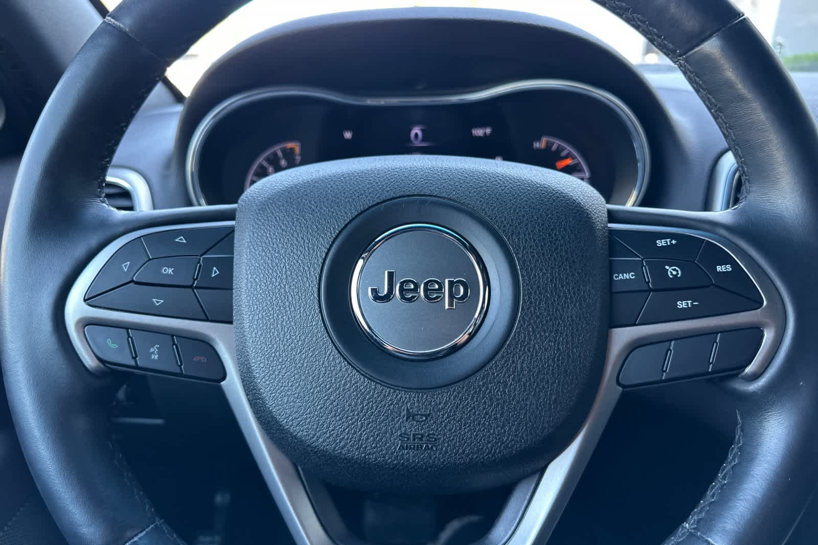 Thumbnail: 2018 Jeep Grand Cherokee - 24