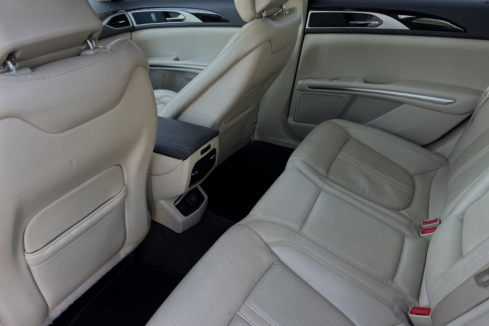 2015 Lincoln MKZ  4