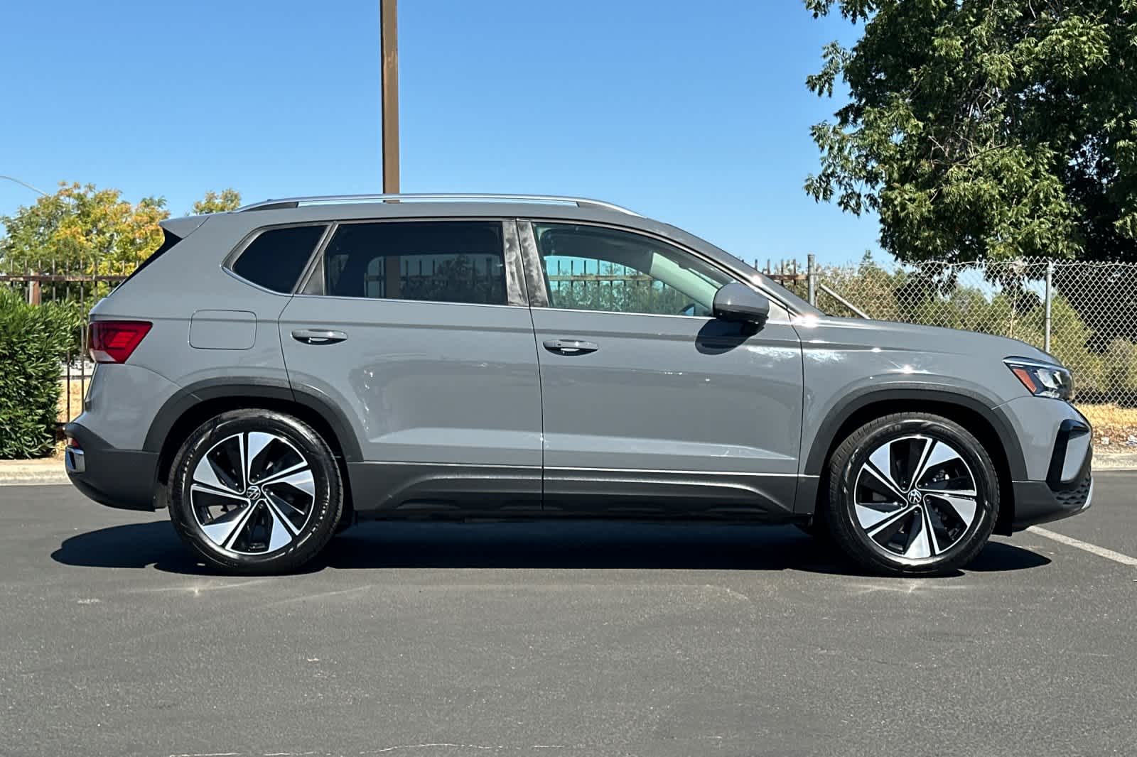 Thumbnail: 2024 Volkswagen Taos - 8