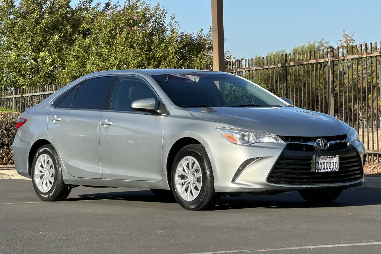 Thumbnail: 2017 Toyota Camry - 9