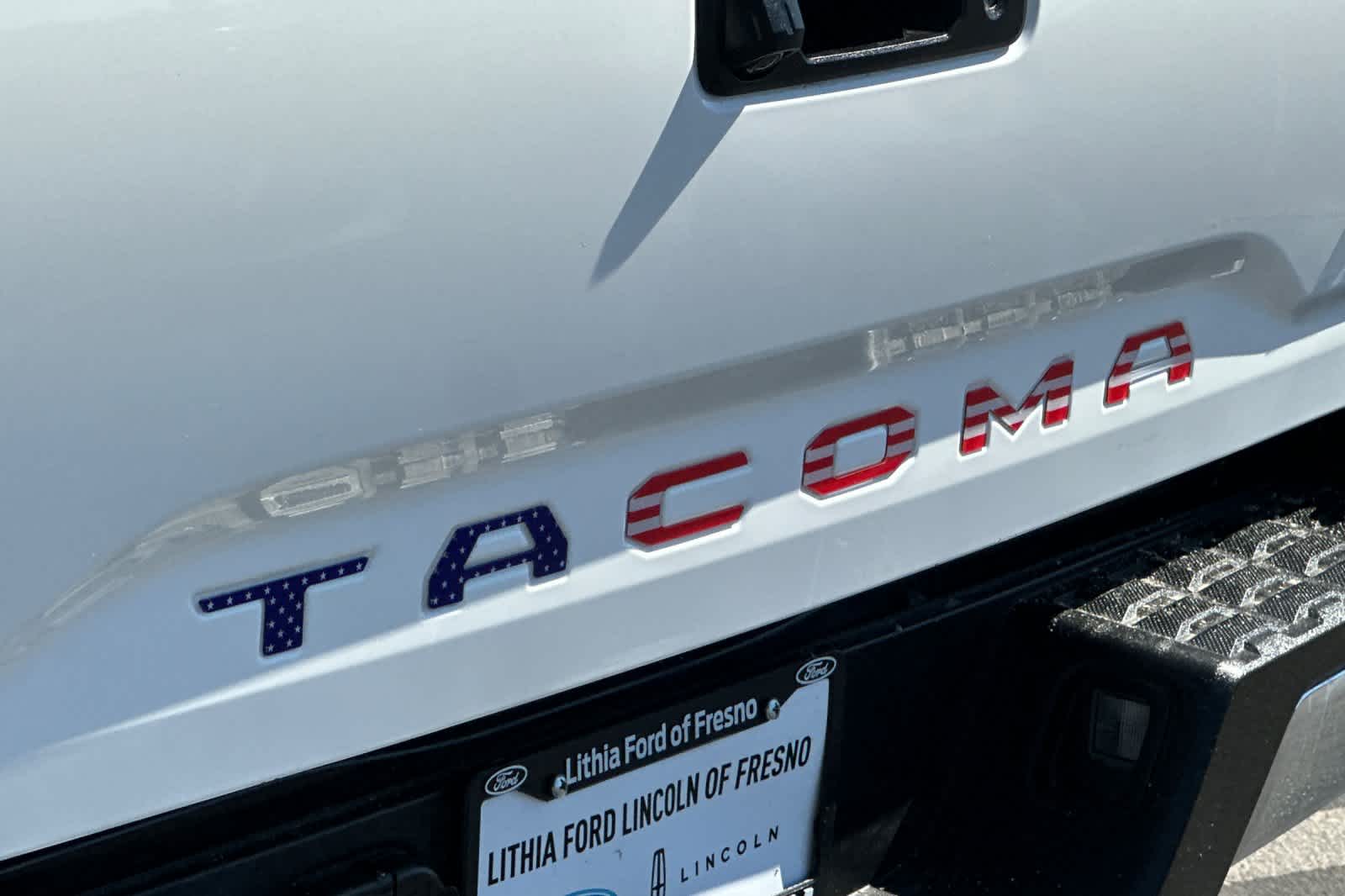 Thumbnail: 2023 Toyota Tacoma - 27