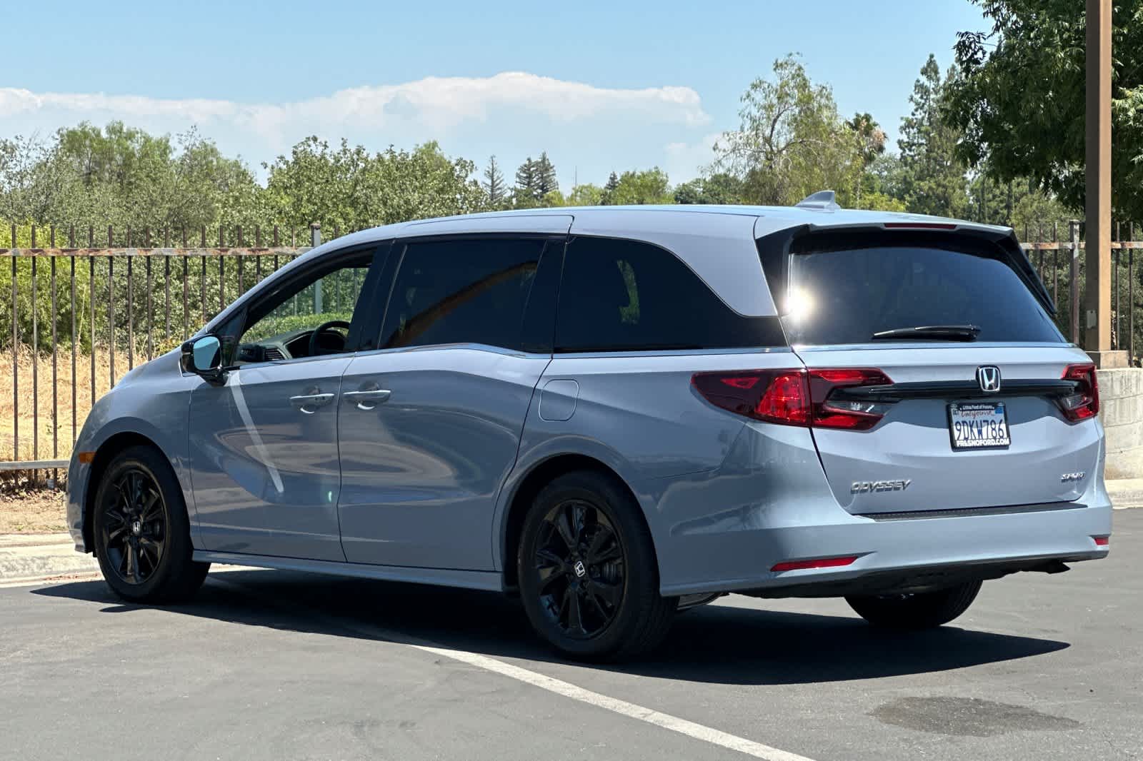 Thumbnail: 2023 Honda Odyssey - 7