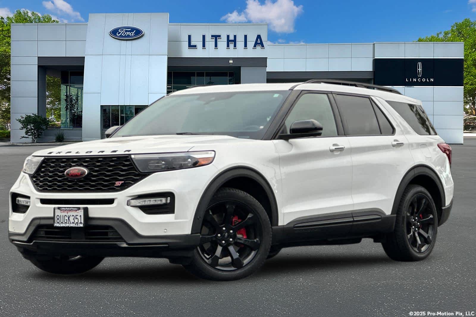 2021 Ford Explorer ST's photo