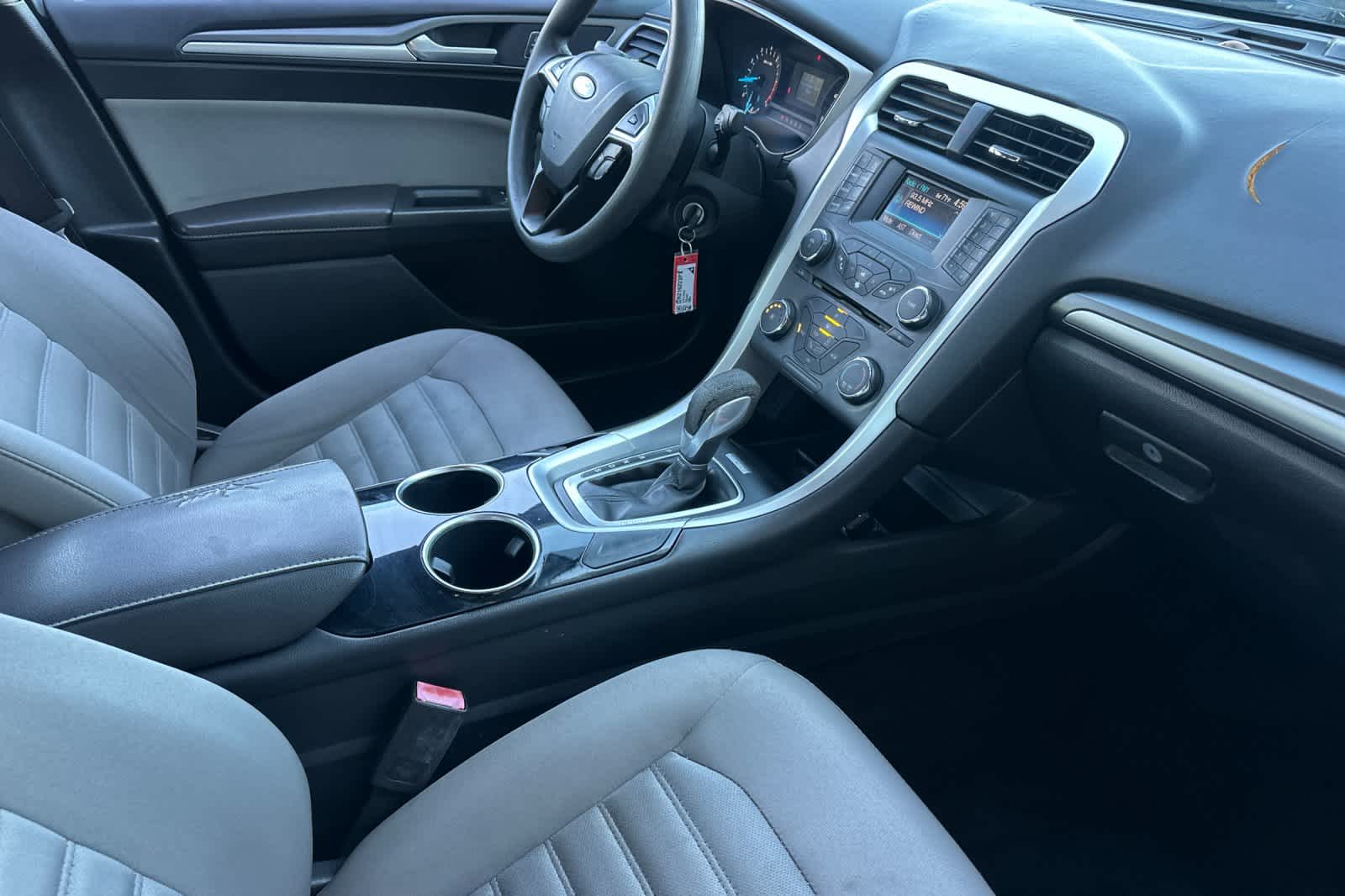 Thumbnail: 2013 Ford Fusion - 15